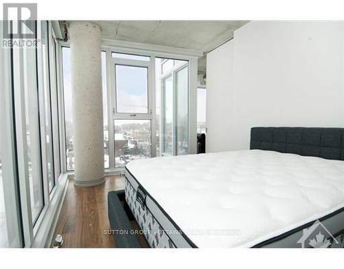 808 - 354 Gladstone Avenue, Ottawa, ON - Indoor Photo Showing Bedroom