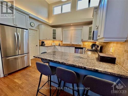 106 Shanmarie Lane, Ottawa, ON - Indoor Photo Showing Kitchen