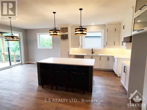 866 Rideau River Road, Merrickville-Wolford, ON - Indoor Photo Showing Kitchen