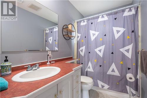 6123 Macbain Street, Bainsville, ON - Indoor Photo Showing Bathroom