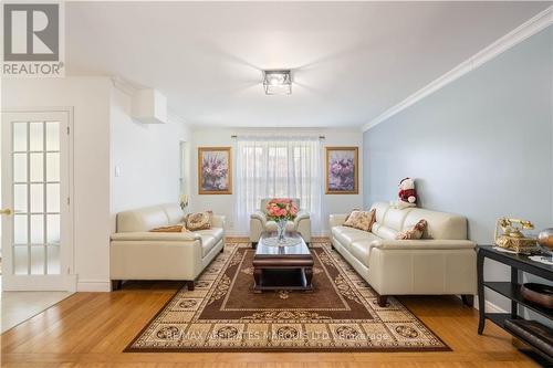 6123 Macbain Street, South Glengarry, ON - Indoor Photo Showing Living Room