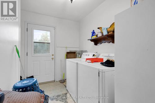 403167 Robinson Road, South-West Oxford, ON - Indoor Photo Showing Laundry Room