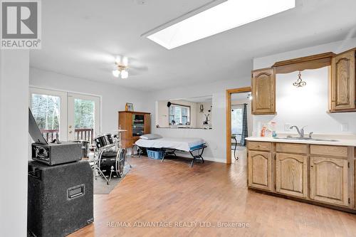 403167 Robinson Road, South-West Oxford, ON - Indoor Photo Showing Kitchen