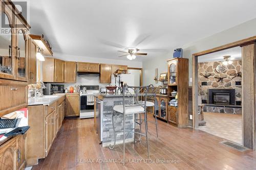 403167 Robinson Road, South-West Oxford, ON - Indoor Photo Showing Kitchen