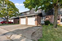 4 - 131 BONAVENTURE DRIVE  London, ON N5V 4H8