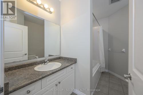 304 - 435 Colborne Street, London, ON - Indoor Photo Showing Bathroom