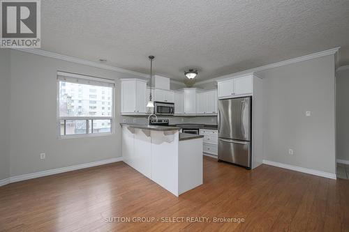 304 - 435 Colborne Street, London, ON - Indoor Photo Showing Kitchen With Stainless Steel Kitchen