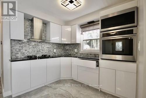 225 Trowbridge Avenue, London, ON - Indoor Photo Showing Kitchen