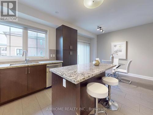 79 Village Parkway, Markham, ON - Indoor Photo Showing Kitchen With Upgraded Kitchen