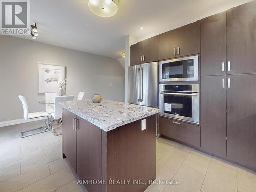 79 Village Parkway, Markham, ON - Indoor Photo Showing Kitchen With Upgraded Kitchen