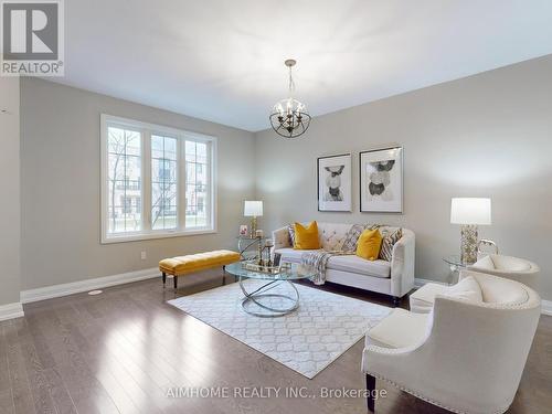 79 Village Parkway, Markham, ON - Indoor Photo Showing Living Room