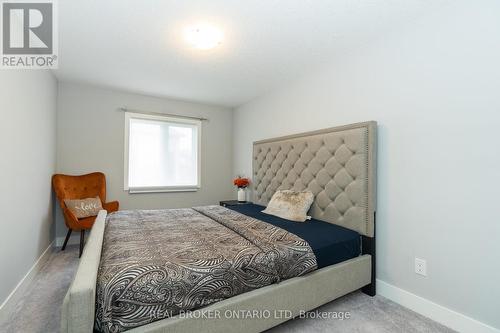 90 - 2070 Meadowgate Boulevard, London, ON - Indoor Photo Showing Bedroom