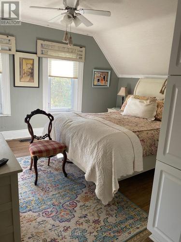 78 Forest Avenue, St. Thomas, ON - Indoor Photo Showing Bedroom