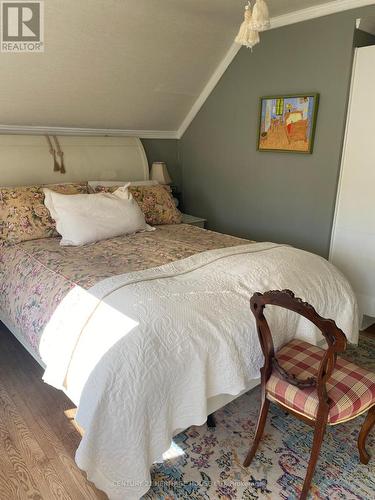 78 Forest Avenue, St. Thomas, ON - Indoor Photo Showing Bedroom