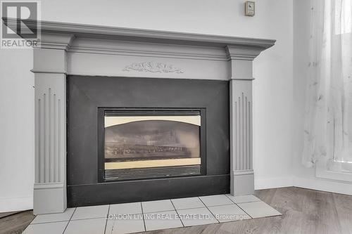 207 - 727 Deveron Crescent, London, ON - Indoor Photo Showing Living Room With Fireplace