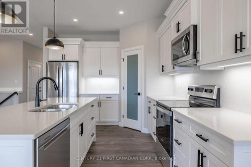 481 Kip Lane, Plympton-Wyoming (Plympton Wyoming), ON - Indoor Photo Showing Kitchen With Double Sink With Upgraded Kitchen