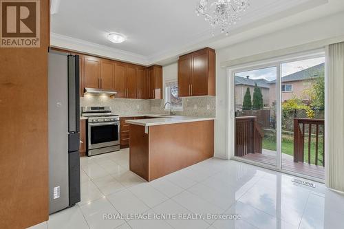 862 Francine Crescent, Mississauga, ON - Indoor Photo Showing Kitchen