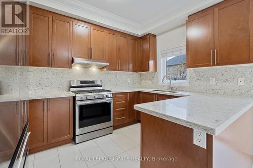 862 Francine Crescent, Mississauga, ON - Indoor Photo Showing Kitchen