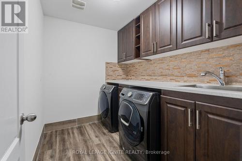 862 Francine Crescent, Mississauga, ON - Indoor Photo Showing Laundry Room