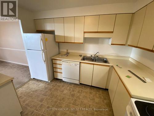 206 - 323 Colborne Street, London, ON - Indoor Photo Showing Kitchen With Double Sink