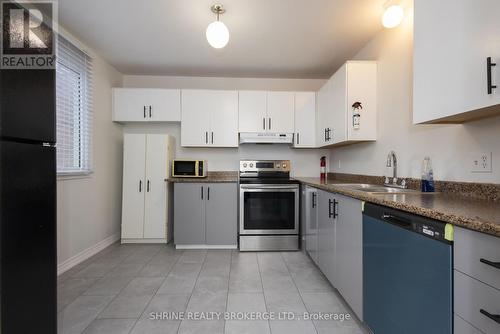 15 - 490 Third Street, London, ON - Indoor Photo Showing Kitchen