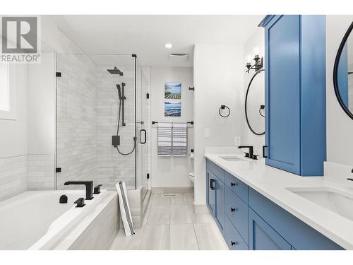 1137 Long Ridge Drive, Kelowna, BC - Indoor Photo Showing Bathroom