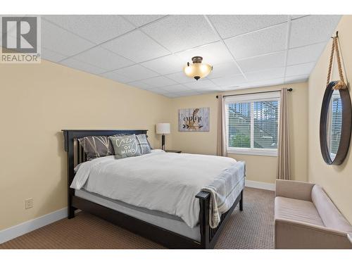 1137 Long Ridge Drive, Kelowna, BC - Indoor Photo Showing Bedroom