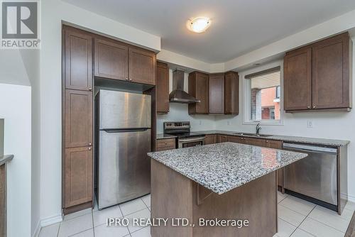 278 Lagerfeld Drive, Brampton, ON - Indoor Photo Showing Kitchen