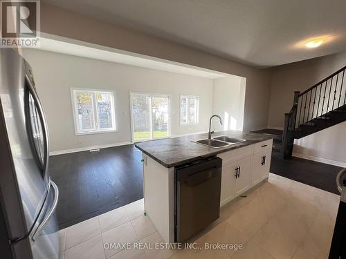 90 Hillcrest Road, Port Colborne, ON - Indoor Photo Showing Kitchen With Double Sink