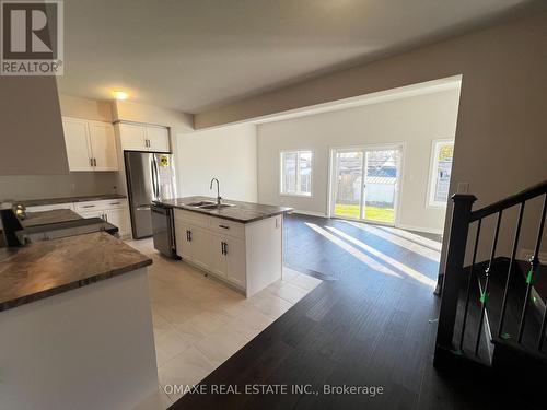 90 Hillcrest Road, Port Colborne, ON - Indoor Photo Showing Kitchen With Double Sink