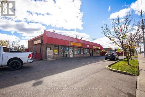 250 Welland Avenue, St. Catharines, ON 