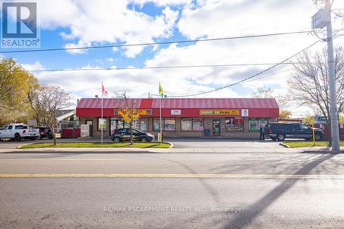 250 Welland Avenue, St. Catharines, ON 