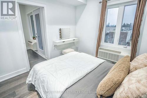 203 - 310 Broadway Avenue, Orangeville, ON - Indoor Photo Showing Bedroom