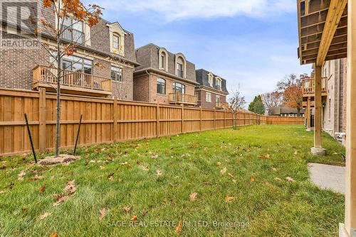 2101 Primate Road, Mississauga, ON - Outdoor