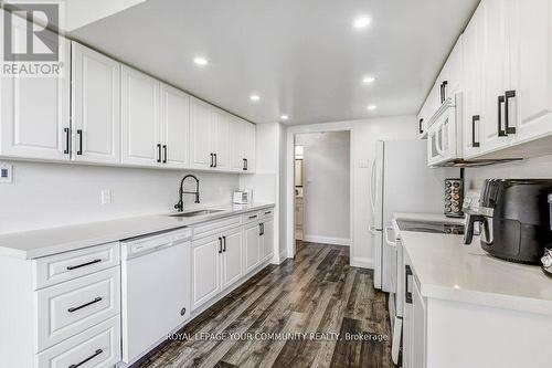 2502 - 195 Wynford Drive, Toronto, ON - Indoor Photo Showing Kitchen With Upgraded Kitchen