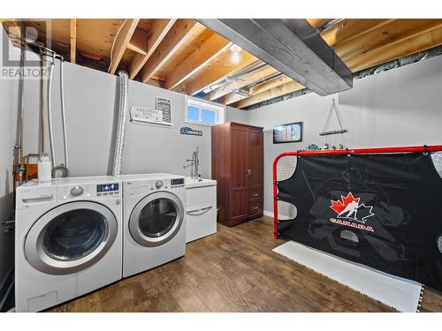 174 Ponderosa Avenue, Logan Lake, BC - Indoor Photo Showing Laundry Room