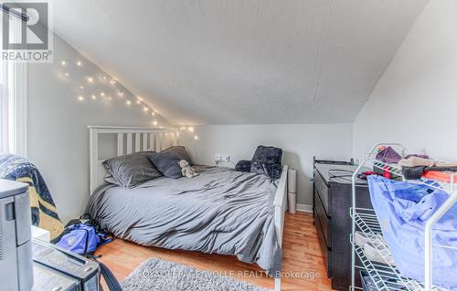 22 Ezra Avenue, Waterloo, ON - Indoor Photo Showing Bedroom