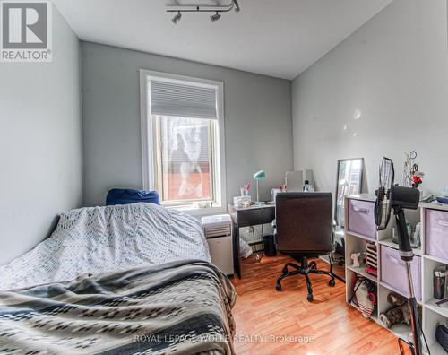 22 Ezra Avenue, Waterloo, ON - Indoor Photo Showing Bedroom