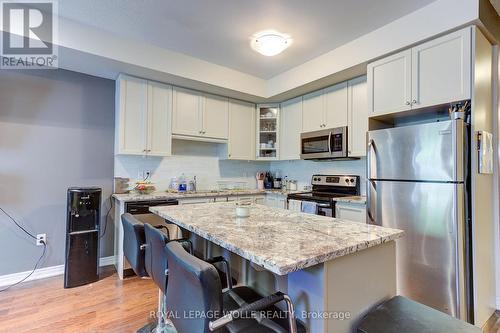 8 Beatrice Lane, Kitchener, ON - Indoor Photo Showing Kitchen