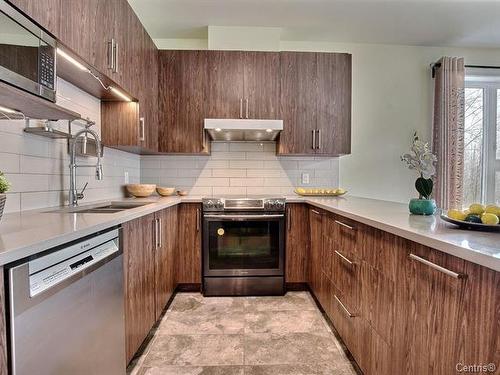 Kitchen - 9460 Rue Robitaille, Montréal (Mercier/Hochelaga-Maisonneuve), QC - Indoor Photo Showing Kitchen