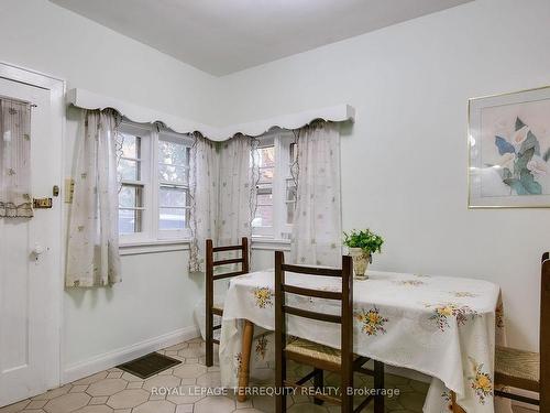 28 Pendeen Ave, Toronto, ON - Indoor Photo Showing Dining Room