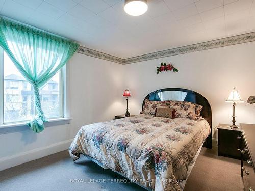 28 Pendeen Ave, Toronto, ON - Indoor Photo Showing Bedroom