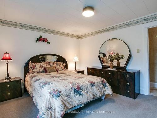 28 Pendeen Ave, Toronto, ON - Indoor Photo Showing Bedroom