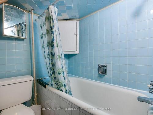 28 Pendeen Ave, Toronto, ON - Indoor Photo Showing Bathroom