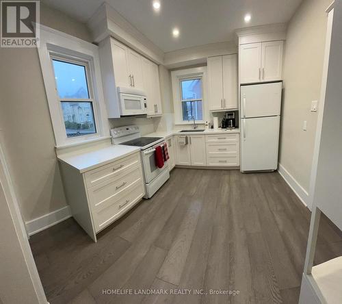 47 Young Street E, Waterloo, ON - Indoor Photo Showing Kitchen