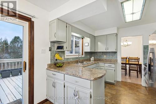 298 Maccrae Drive, Haldimand, ON - Indoor Photo Showing Kitchen With Double Sink