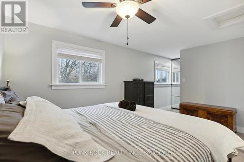 298 Maccrae Drive, Haldimand, ON - Indoor Photo Showing Bedroom