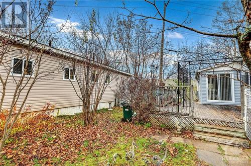 6 Ash Street, Ottawa, ON - Outdoor