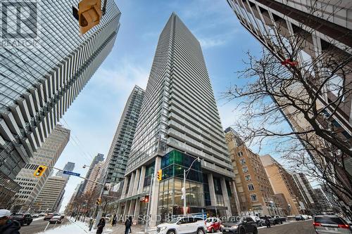 3708 - 38 Grenville Street, Toronto, ON - Outdoor With Facade