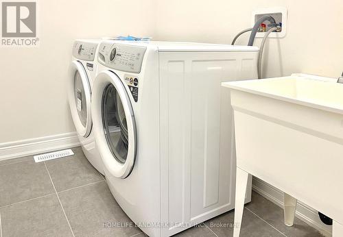 2864 Whites Road, Pickering, ON - Indoor Photo Showing Laundry Room